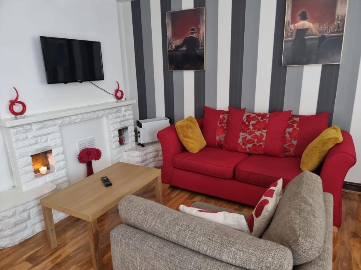 Holiday home Rosewood Lodgings Special Offer For Student On Long *